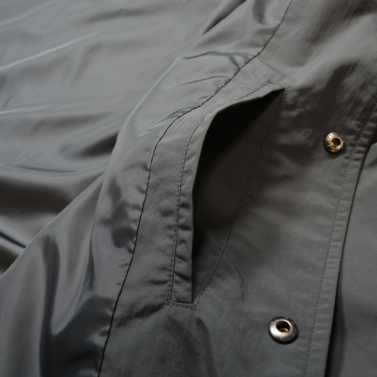 CORDURA COACH JACKET ロゴ刺繍(グレー)
