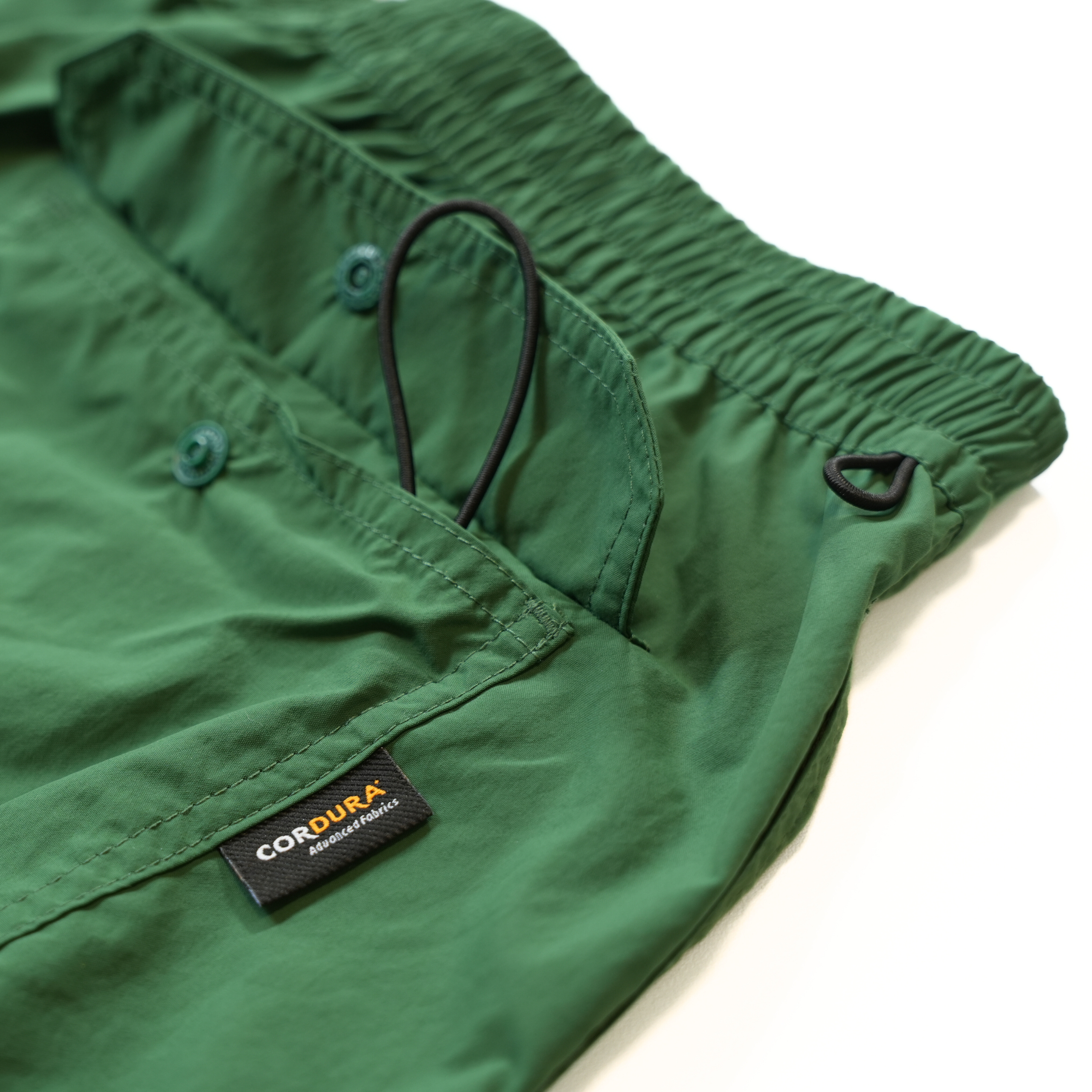 CORDURA ナイロン ”AERIAL”ショーツ(グリーン)
