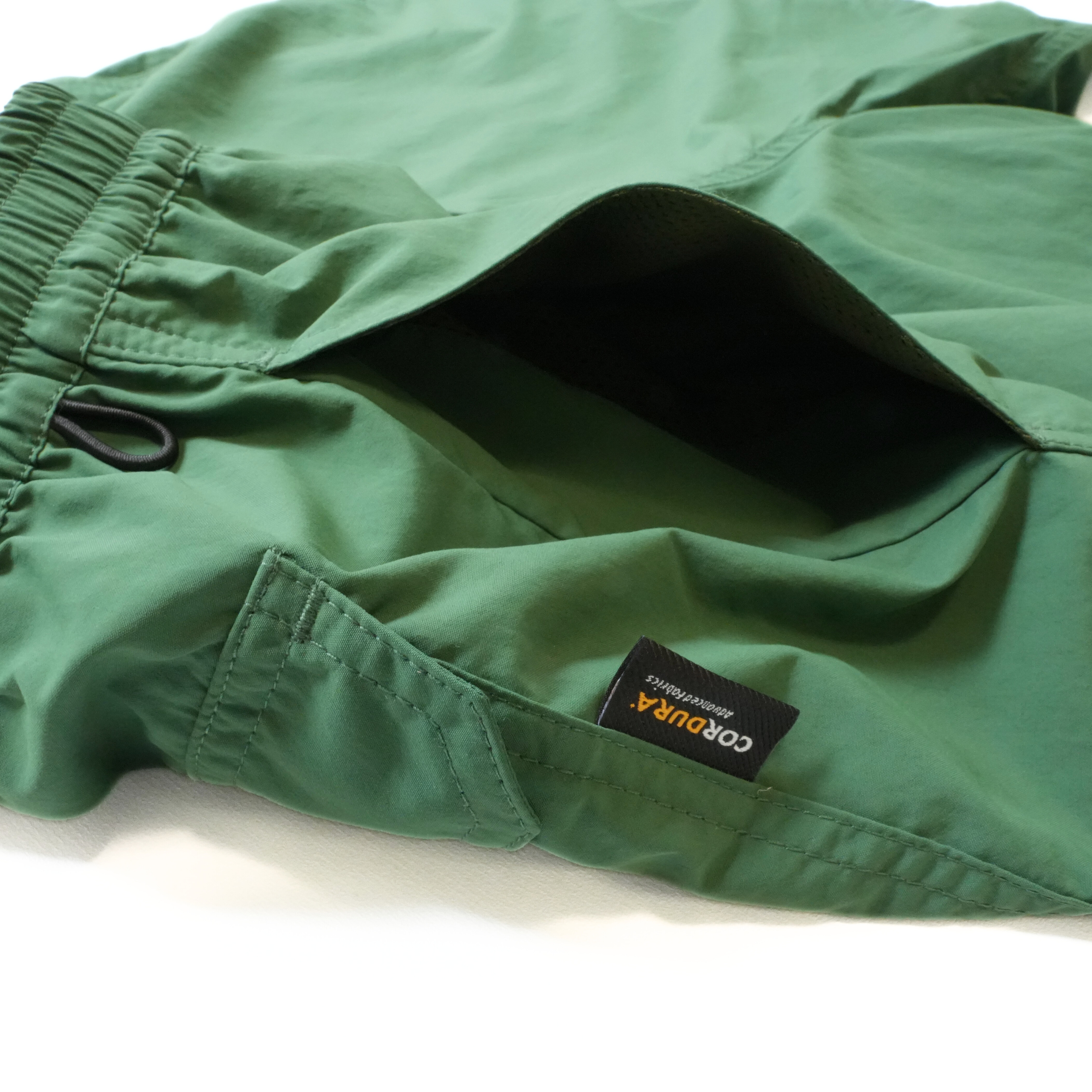 CORDURA ナイロン ”AERIAL”ショーツ(グリーン)