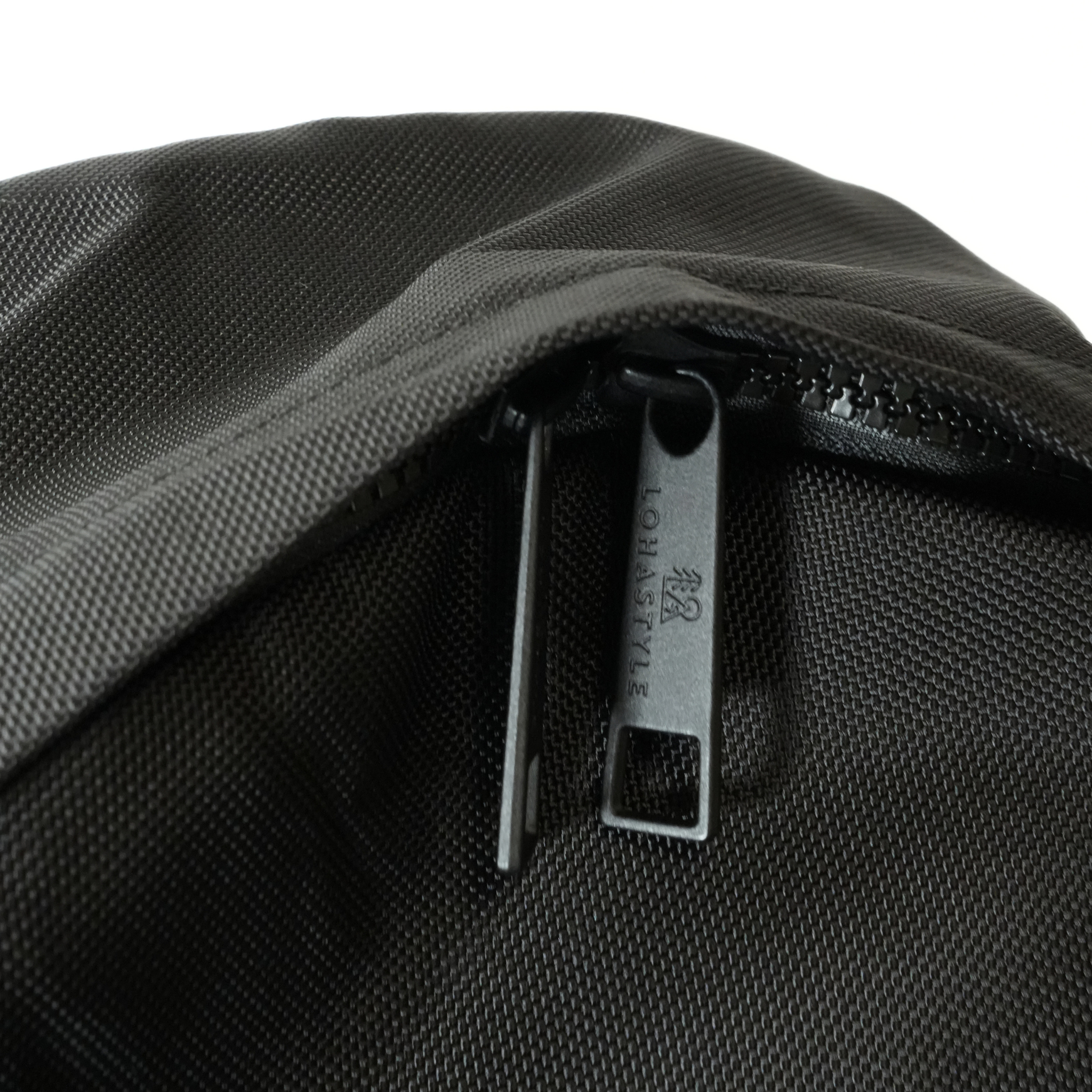ROUNDHOUSE CORDURA バリスティックナイロン バックパック 30L (ブラック)