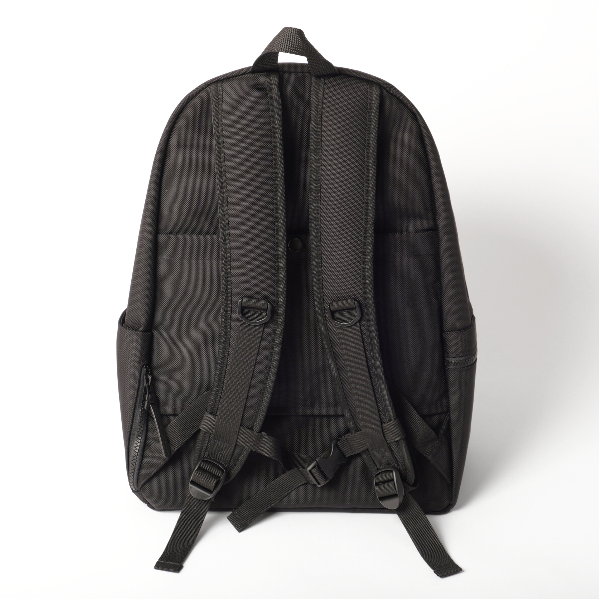 ROUNDHOUSE CORDURA バリスティックナイロン バックパック 30L