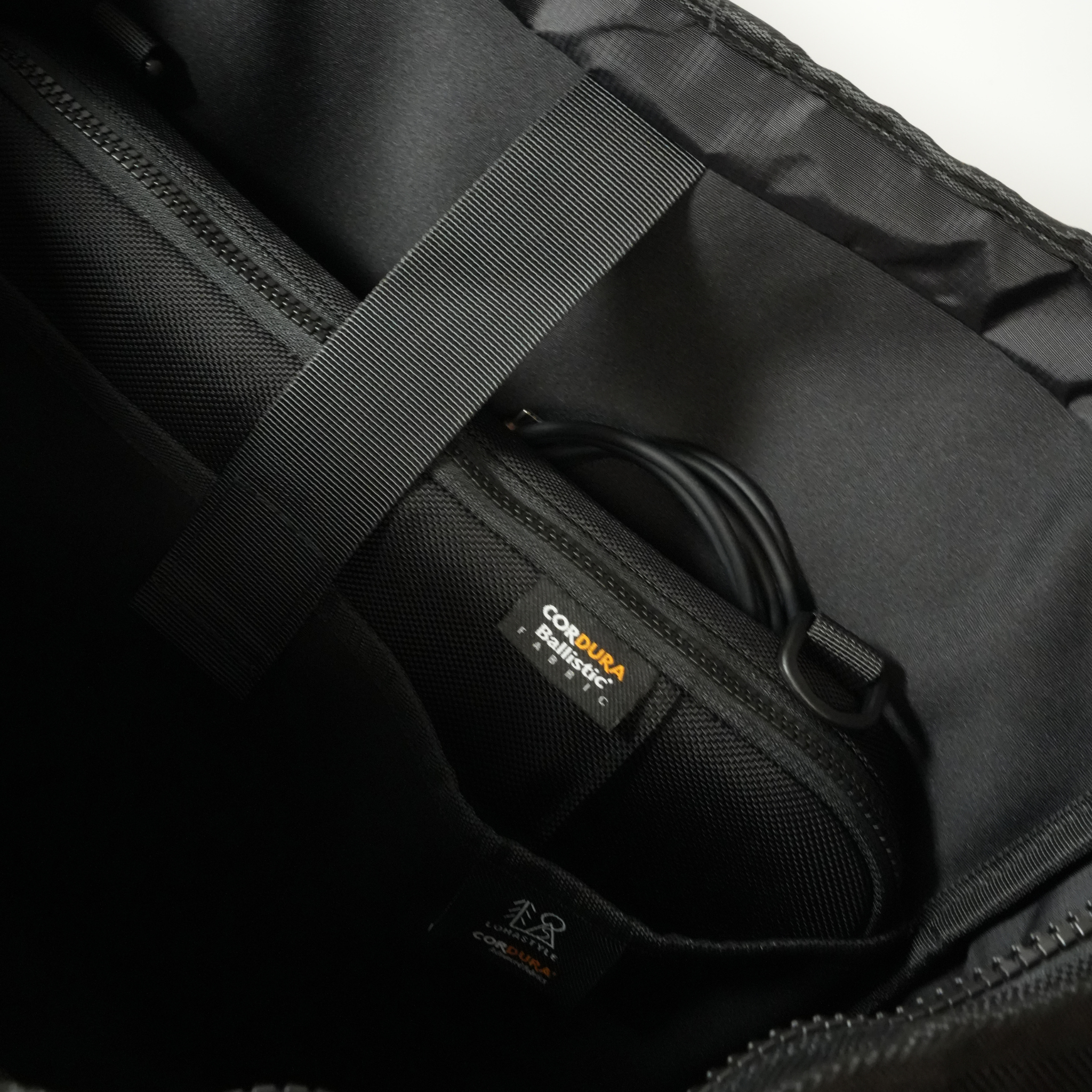 HOLLOW CORDURA バリスティックナイロン トート 30L