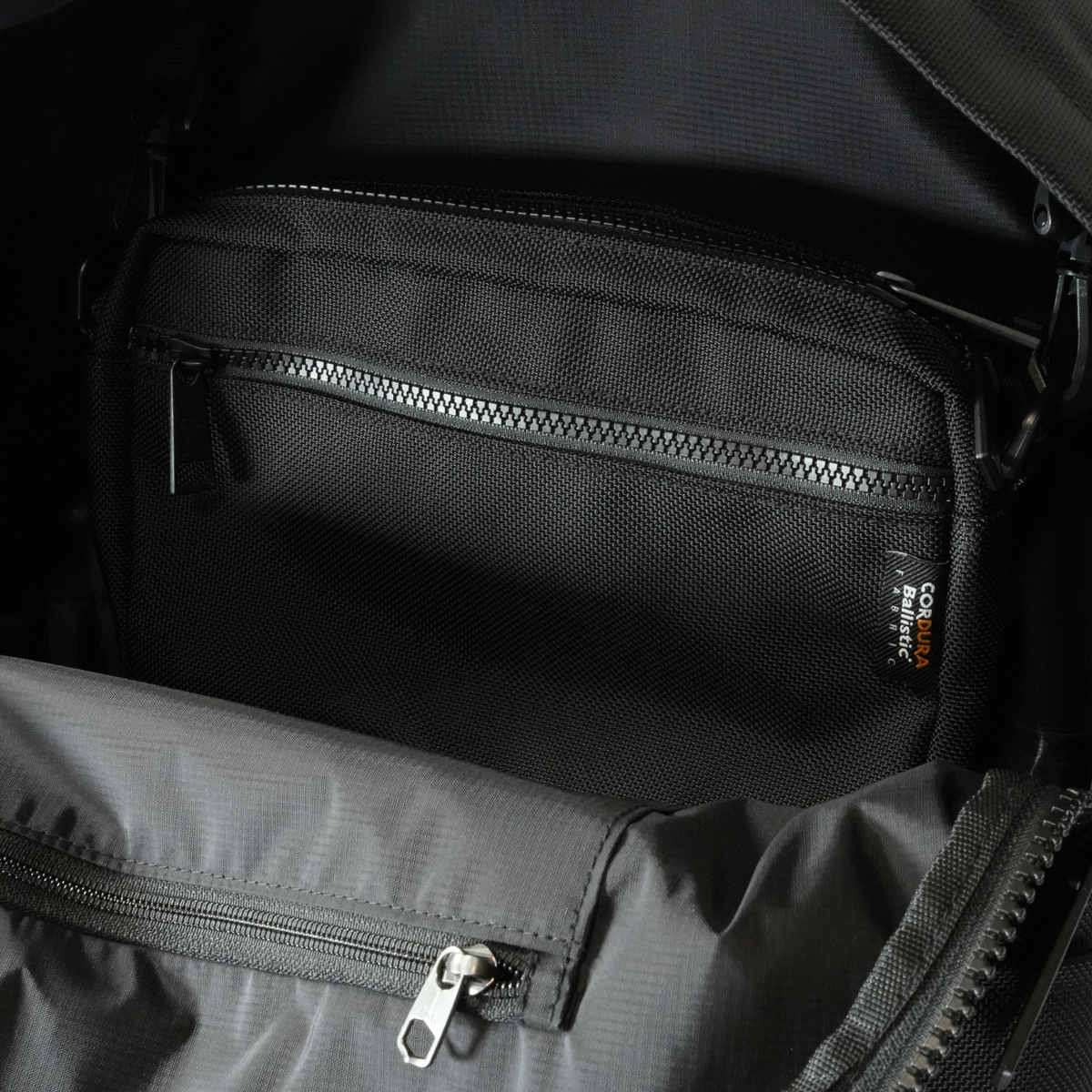 ROUNDHOUSE CORDURA バリスティックナイロン バックパック 30L (ブラック)