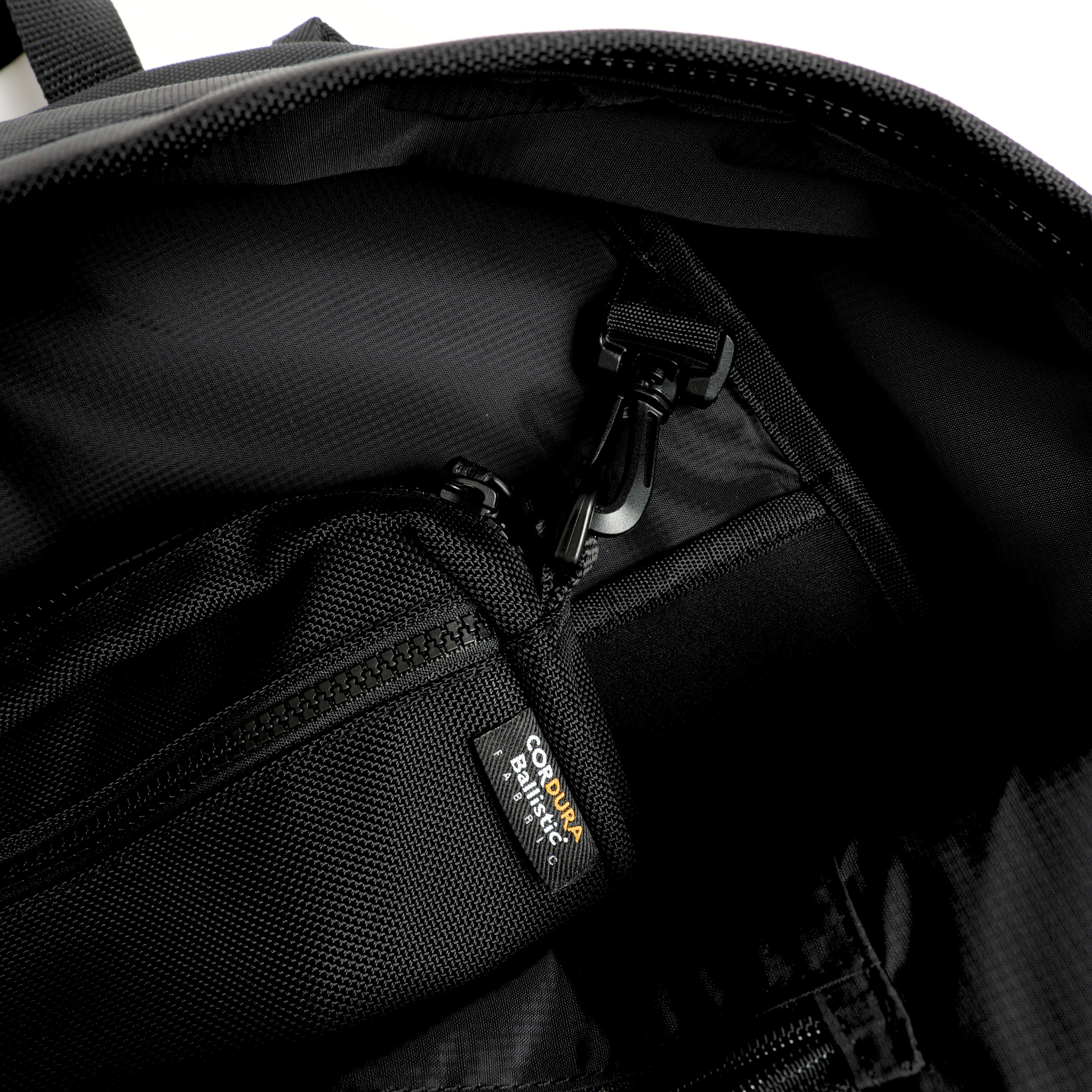 ROUNDHOUSE CORDURA バリスティックナイロン バックパック 30L