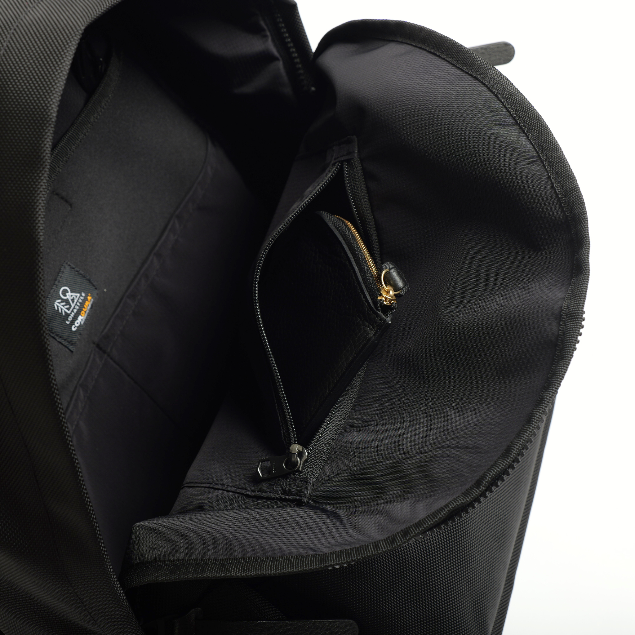 ROUNDHOUSE CORDURA バリスティックナイロン バックパック 30L