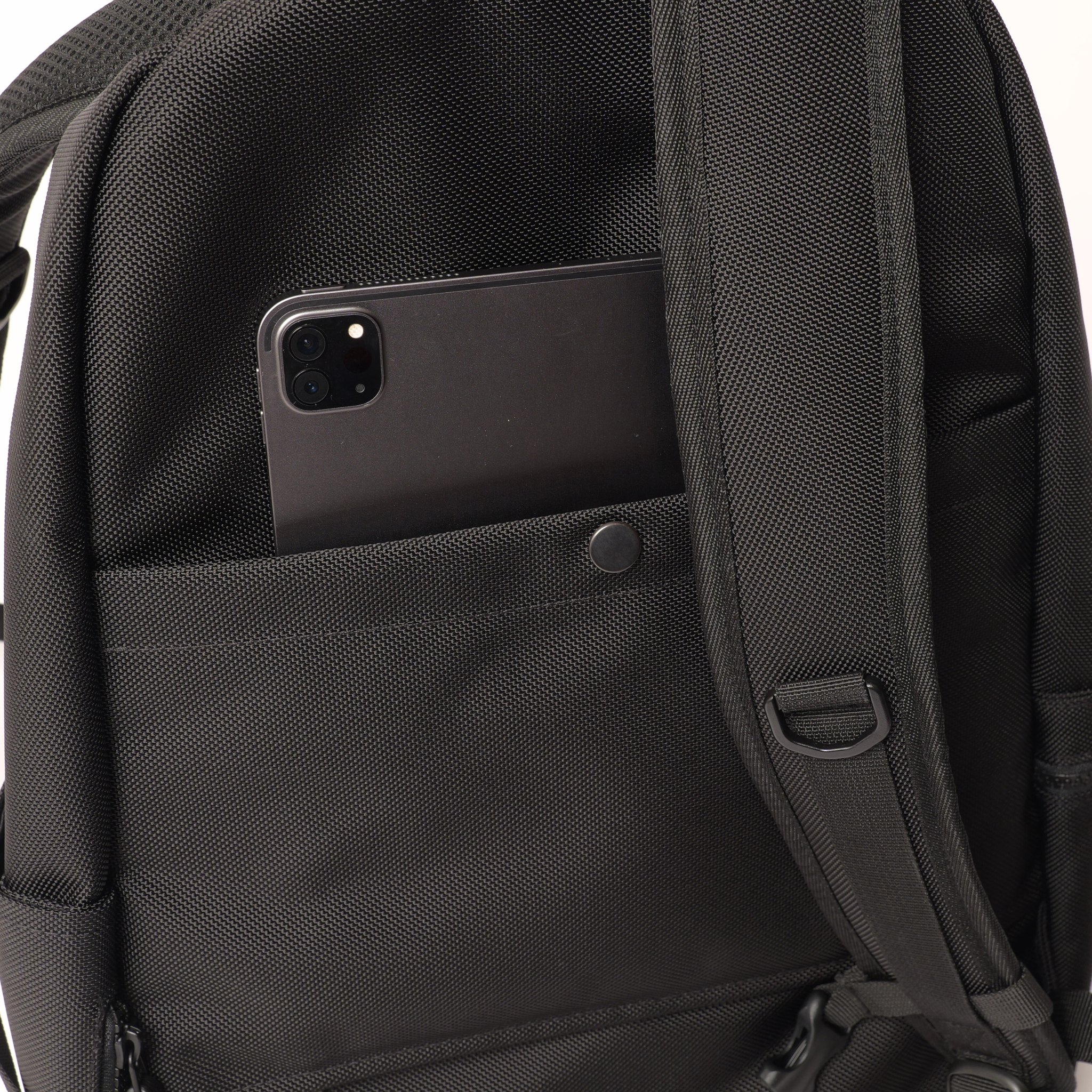 ROUNDHOUSE CORDURA バリスティックナイロン バックパック 30L