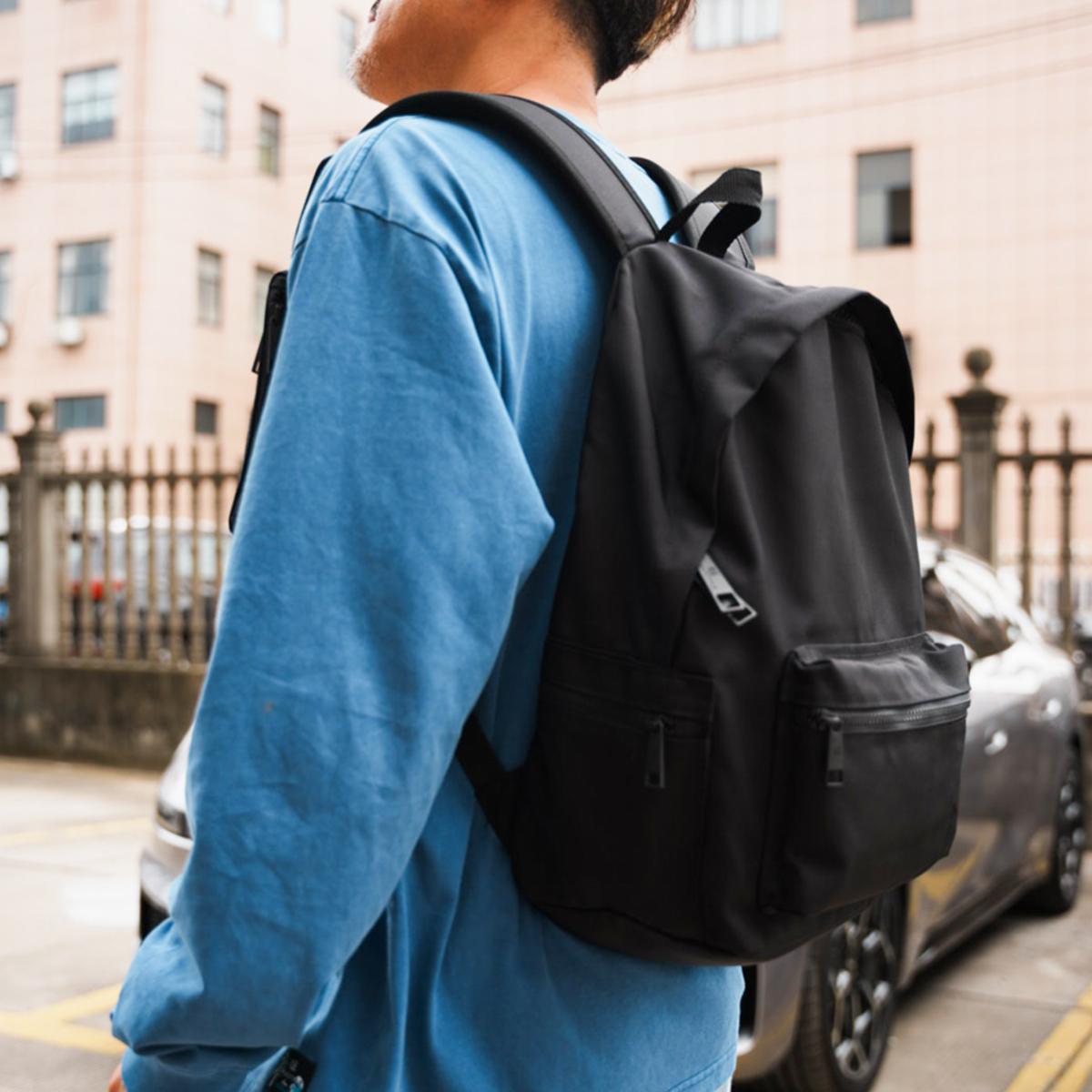 ROUNDHOUSE CORDURA バリスティックナイロン バックパック 22L (カーキ)