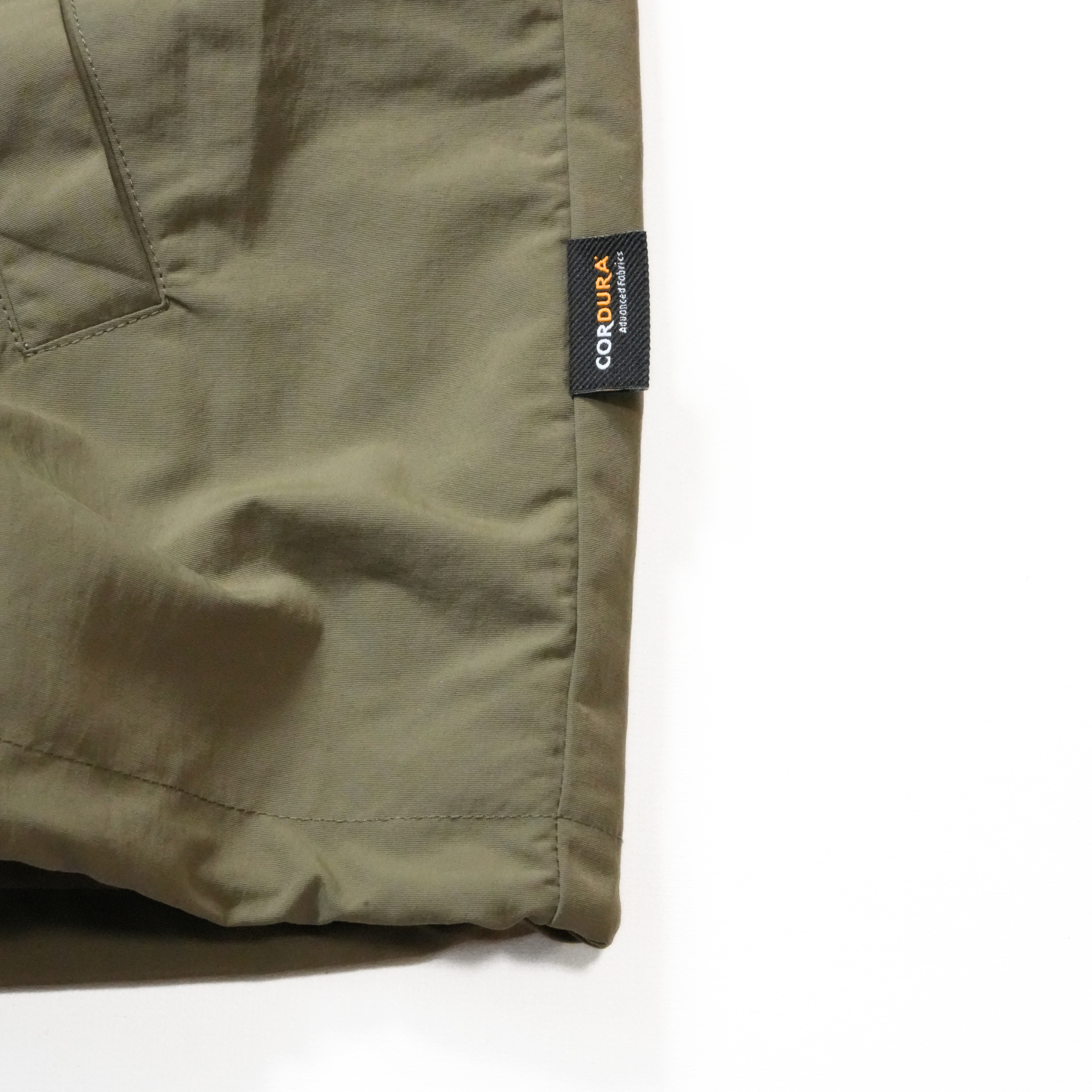 CORDURA COACH JACKET  ロゴ刺繍（カーキ）