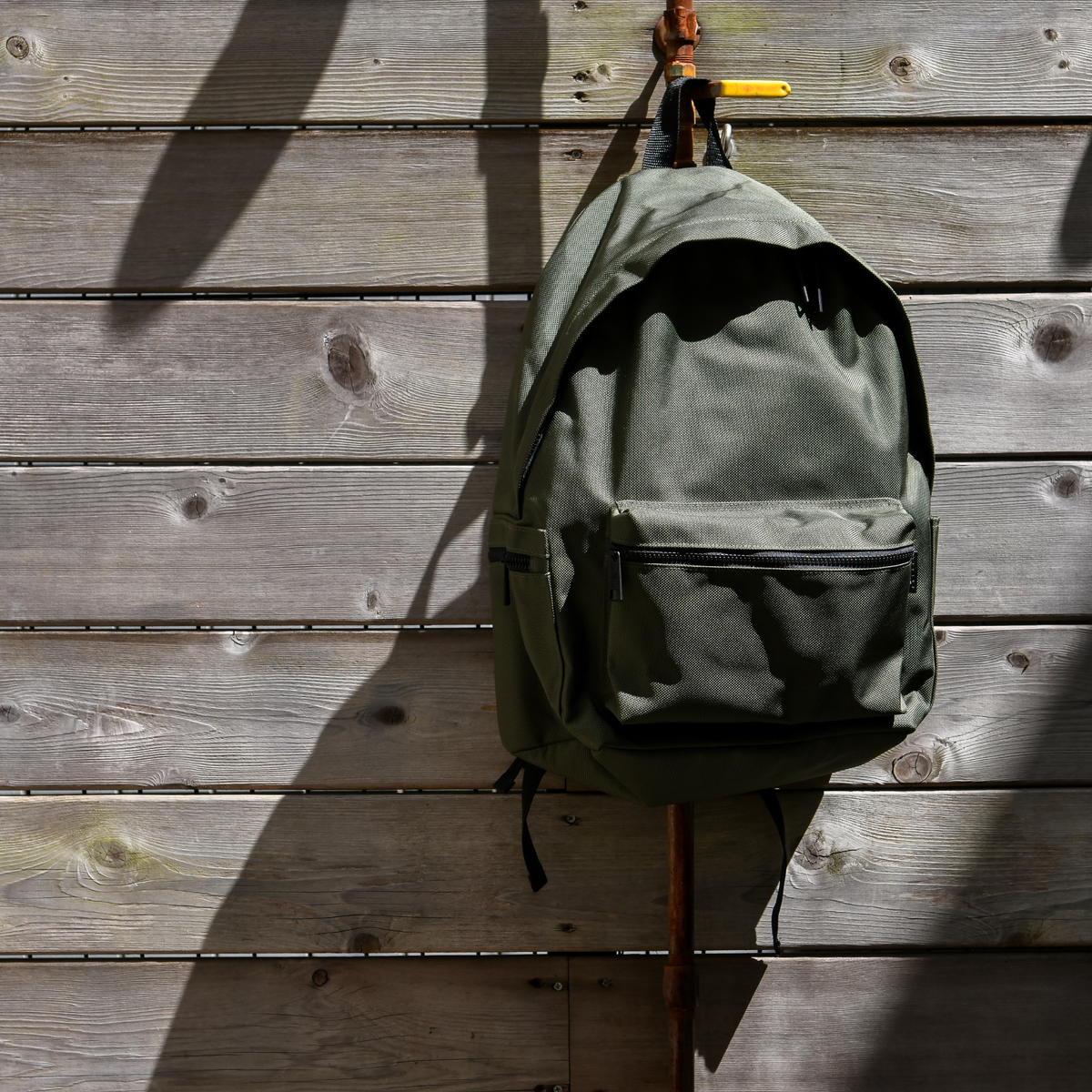 ROUNDHOUSE CORDURA バリスティックナイロン バックパック 30L (カーキ)