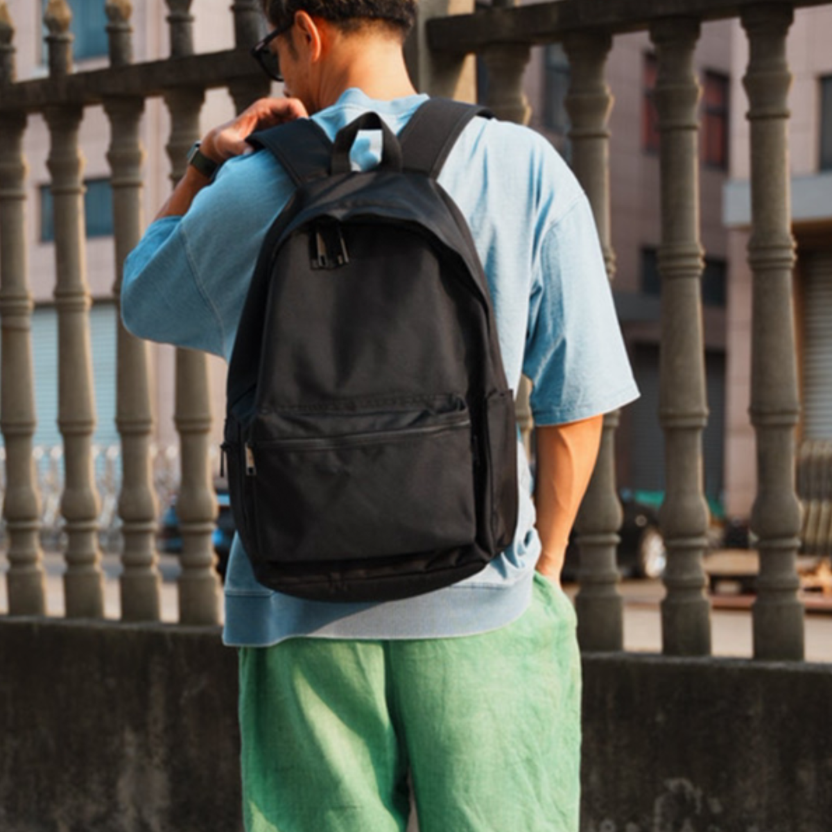 ROUNDHOUSE CORDURA バリスティックナイロン バックパック 30L (ブラック)