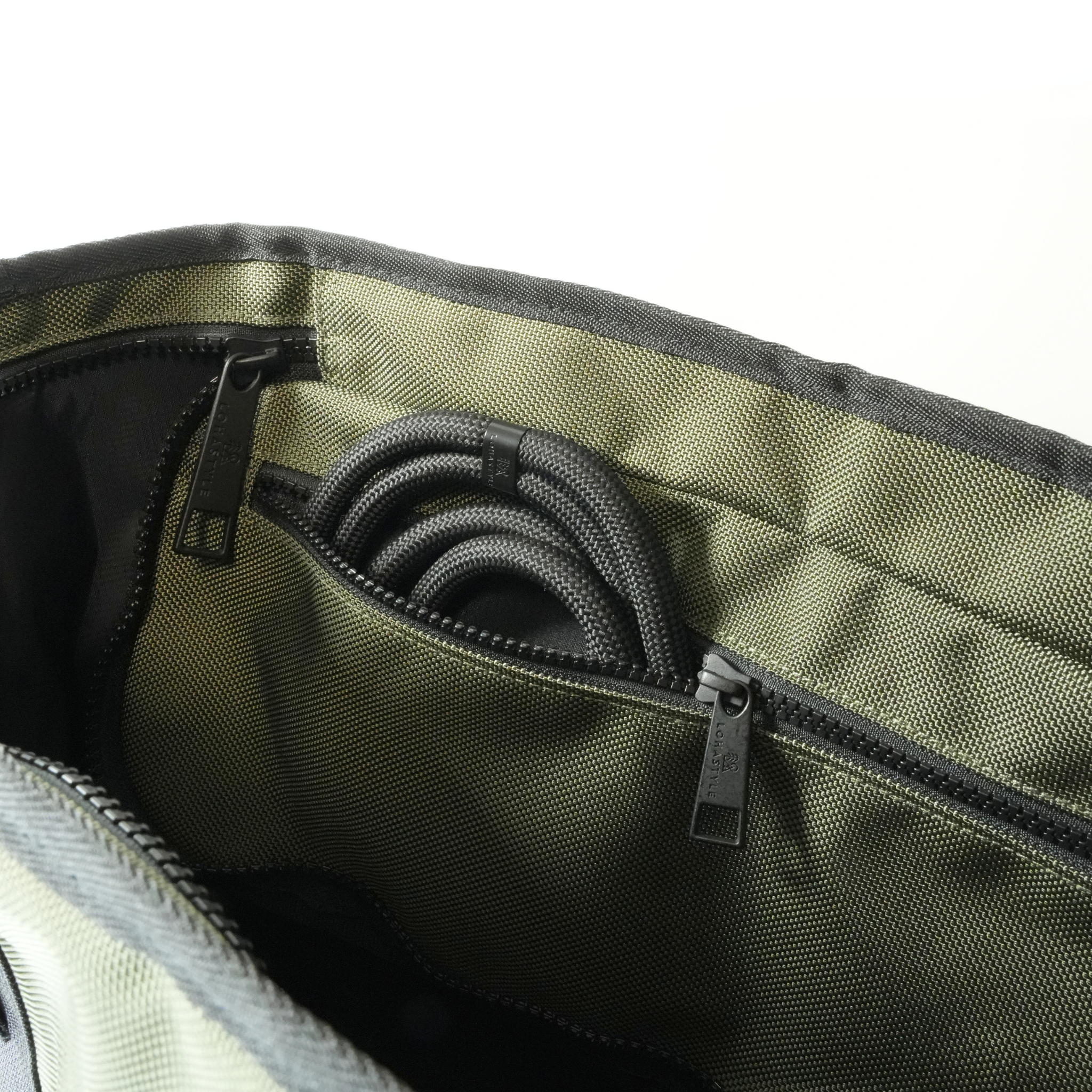 HOLLOW CORDURA バリスティックナイロン トート 30L (カーキ)