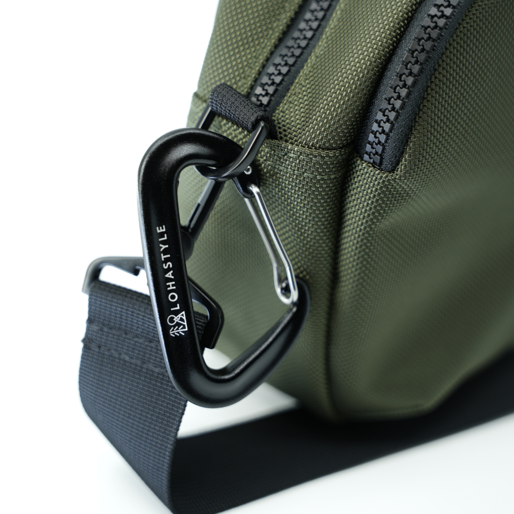 BARREL CORDURA バリスティックナイロン ショルダーバッグ (カーキ)