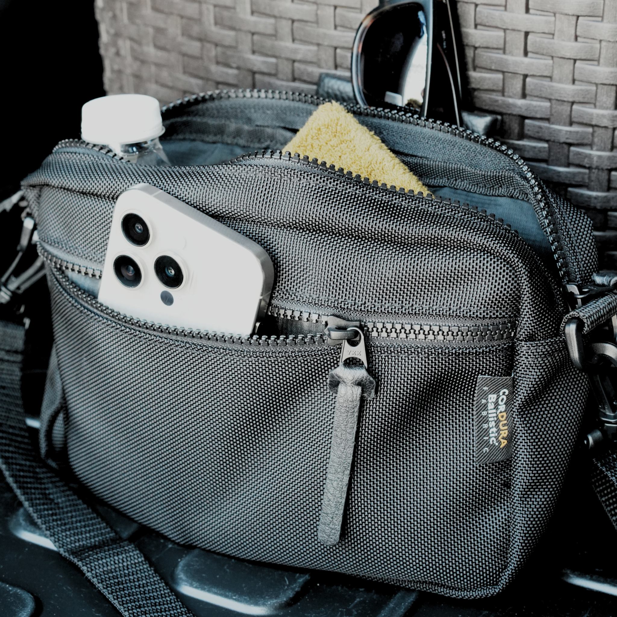 FLOATER CORDURA バリスティックナイロン スリングバッグ